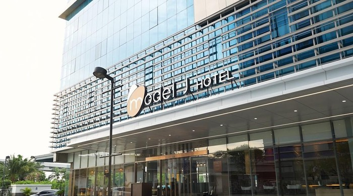j-hotel